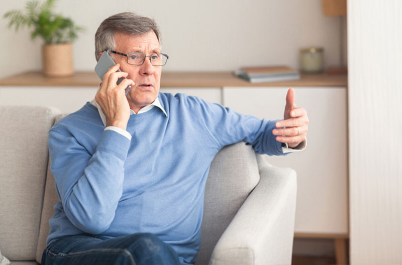 Strategies to Recognize AI Imposter Scams Against the Elderly